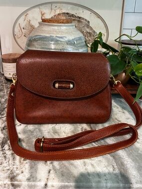 1970’s Authentic Gucci Leather Bag! Crossbody or shoulder.